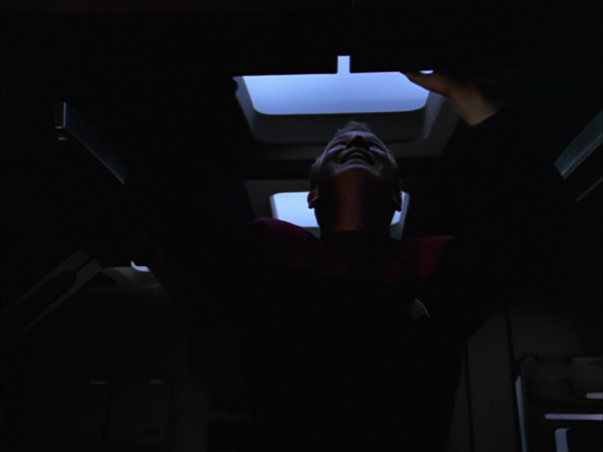 extant_StarTrek_VOY_5x05-OnceUponATime_03615.jpg