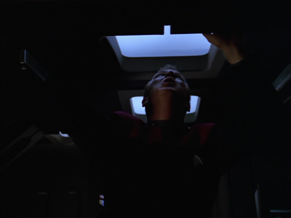 extant_StarTrek_VOY_5x05-OnceUponATime_03616.jpg