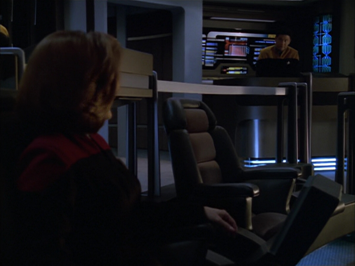 extant_StarTrek_VOY_5x05-OnceUponATime_03636.jpg
