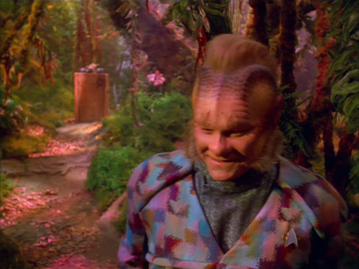extant_StarTrek_VOY_5x05-OnceUponATime_03752.jpg