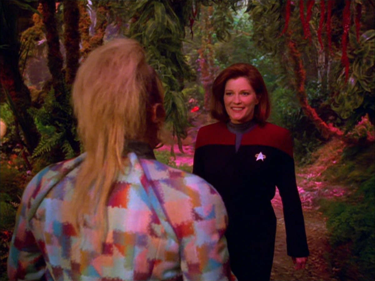 extant_StarTrek_VOY_5x05-OnceUponATime_03768.jpg
