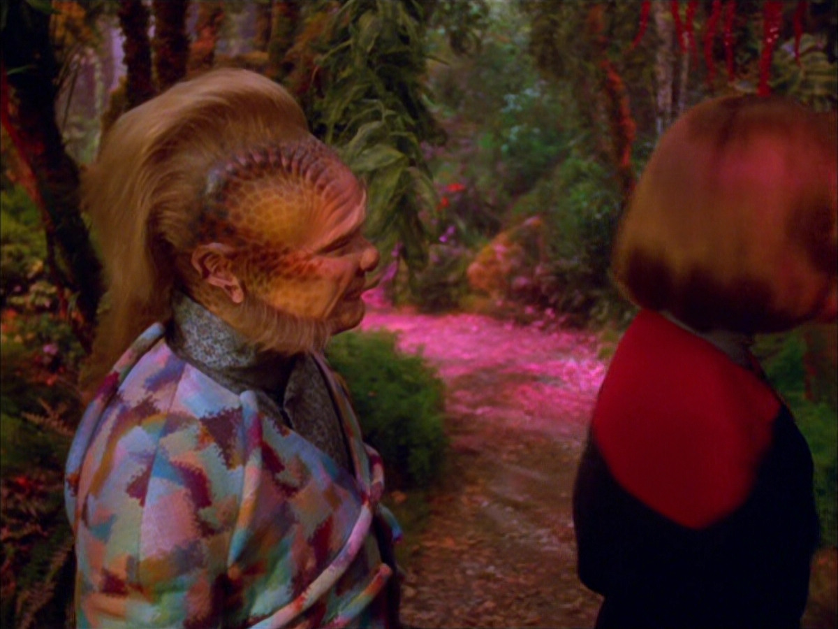 extant_StarTrek_VOY_5x05-OnceUponATime_03787.jpg