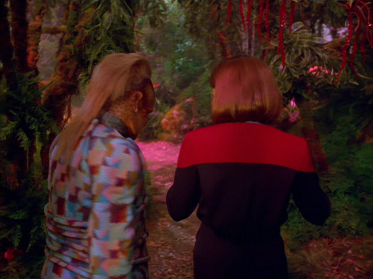 extant_StarTrek_VOY_5x05-OnceUponATime_03789.jpg