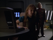 extant_StarTrek_VOY_5x05-OnceUponATime_00363.jpg