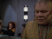 extant_StarTrek_VOY_5x05-OnceUponATime_00609.jpg