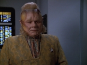 extant_StarTrek_VOY_5x05-OnceUponATime_00710.jpg