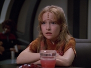 extant_StarTrek_VOY_5x05-OnceUponATime_00754.jpg