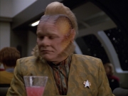 extant_StarTrek_VOY_5x05-OnceUponATime_00755.jpg