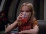 extant_StarTrek_VOY_5x05-OnceUponATime_00823.jpg