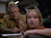extant_StarTrek_VOY_5x05-OnceUponATime_00860.jpg