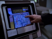 extant_StarTrek_VOY_5x05-OnceUponATime_01276.jpg