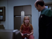 extant_StarTrek_VOY_5x05-OnceUponATime_01282.jpg