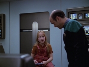 extant_StarTrek_VOY_5x05-OnceUponATime_01299.jpg