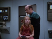 extant_StarTrek_VOY_5x05-OnceUponATime_01303.jpg