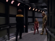 extant_StarTrek_VOY_5x05-OnceUponATime_01412.jpg