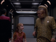 extant_StarTrek_VOY_5x05-OnceUponATime_01443.jpg