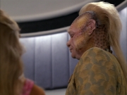 extant_StarTrek_VOY_5x05-OnceUponATime_01482.jpg