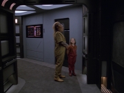 extant_StarTrek_VOY_5x05-OnceUponATime_01527.jpg