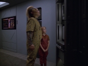 extant_StarTrek_VOY_5x05-OnceUponATime_01554.jpg