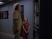 extant_StarTrek_VOY_5x05-OnceUponATime_01557.jpg