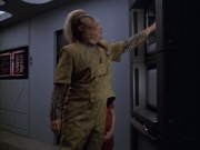 extant_StarTrek_VOY_5x05-OnceUponATime_01561.jpg