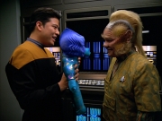 extant_StarTrek_VOY_5x05-OnceUponATime_01918.jpg