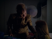 extant_StarTrek_VOY_5x05-OnceUponATime_02018.jpg