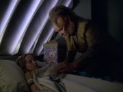 extant_StarTrek_VOY_5x05-OnceUponATime_02273.jpg