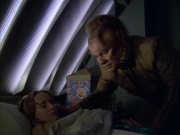extant_StarTrek_VOY_5x05-OnceUponATime_02278.jpg