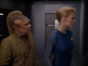 extant_StarTrek_VOY_5x05-OnceUponATime_02322.jpg