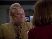 extant_StarTrek_VOY_5x05-OnceUponATime_02484.jpg