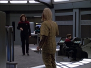 extant_StarTrek_VOY_5x05-OnceUponATime_02497.jpg