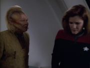 Filename=extant_StarTrek_VOY_5x05-OnceUponATime_02617.jpg
Filesize=118KiB
Dimensions=1200x900
Date added=Nov 12, 2019 extant_StarTrek_VOY_5x05-OnceUponATime_02617.jpg
