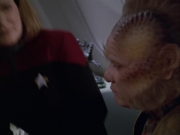 extant_StarTrek_VOY_5x05-OnceUponATime_02657.jpg