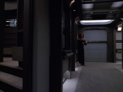 extant_StarTrek_VOY_5x05-OnceUponATime_02844.jpg