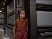 extant_StarTrek_VOY_5x05-OnceUponATime_02869.jpg
