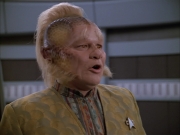 extant_StarTrek_VOY_5x05-OnceUponATime_02921.jpg