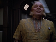 extant_StarTrek_VOY_5x05-OnceUponATime_02949.jpg