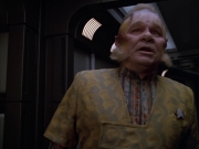 extant_StarTrek_VOY_5x05-OnceUponATime_02951.jpg