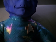 extant_StarTrek_VOY_5x05-OnceUponATime_02961.jpg