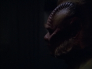 extant_StarTrek_VOY_5x05-OnceUponATime_02968.jpg
