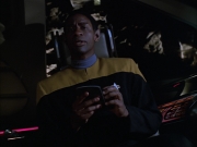 extant_StarTrek_VOY_5x05-OnceUponATime_03118.jpg