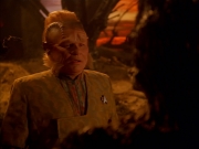 extant_StarTrek_VOY_5x05-OnceUponATime_03291.jpg
