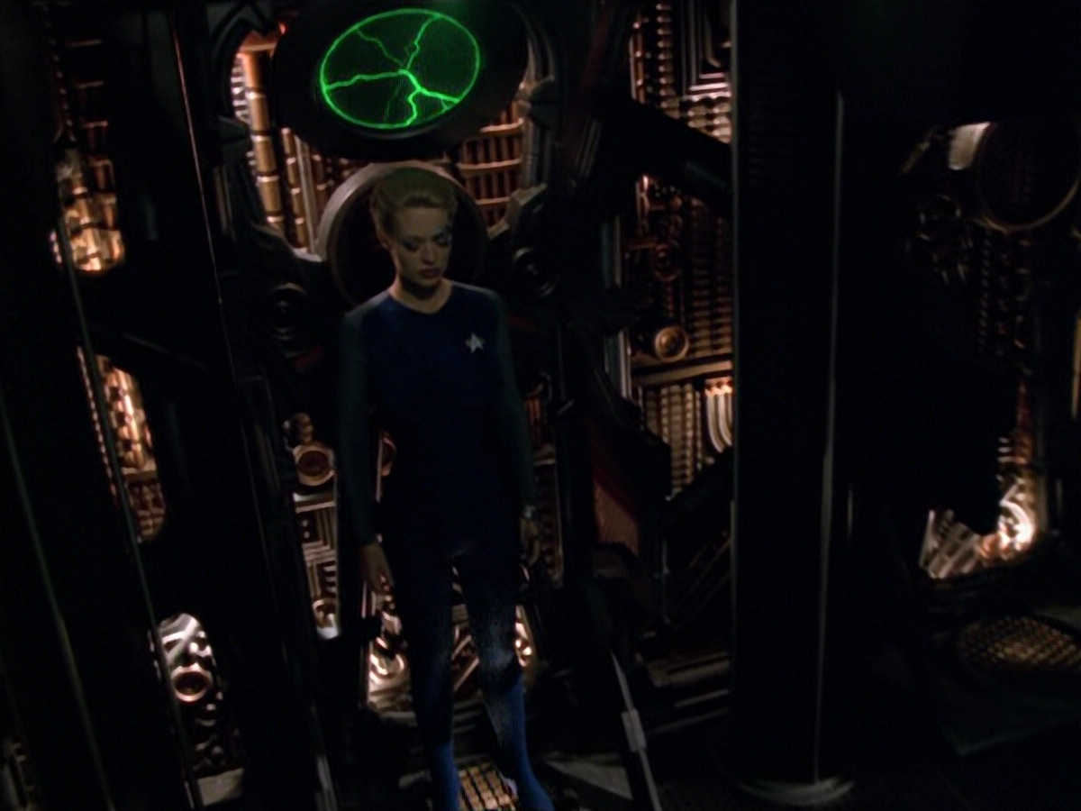 extant_StarTrek_VOY_5x07-InfiniteRegress_00012.jpg