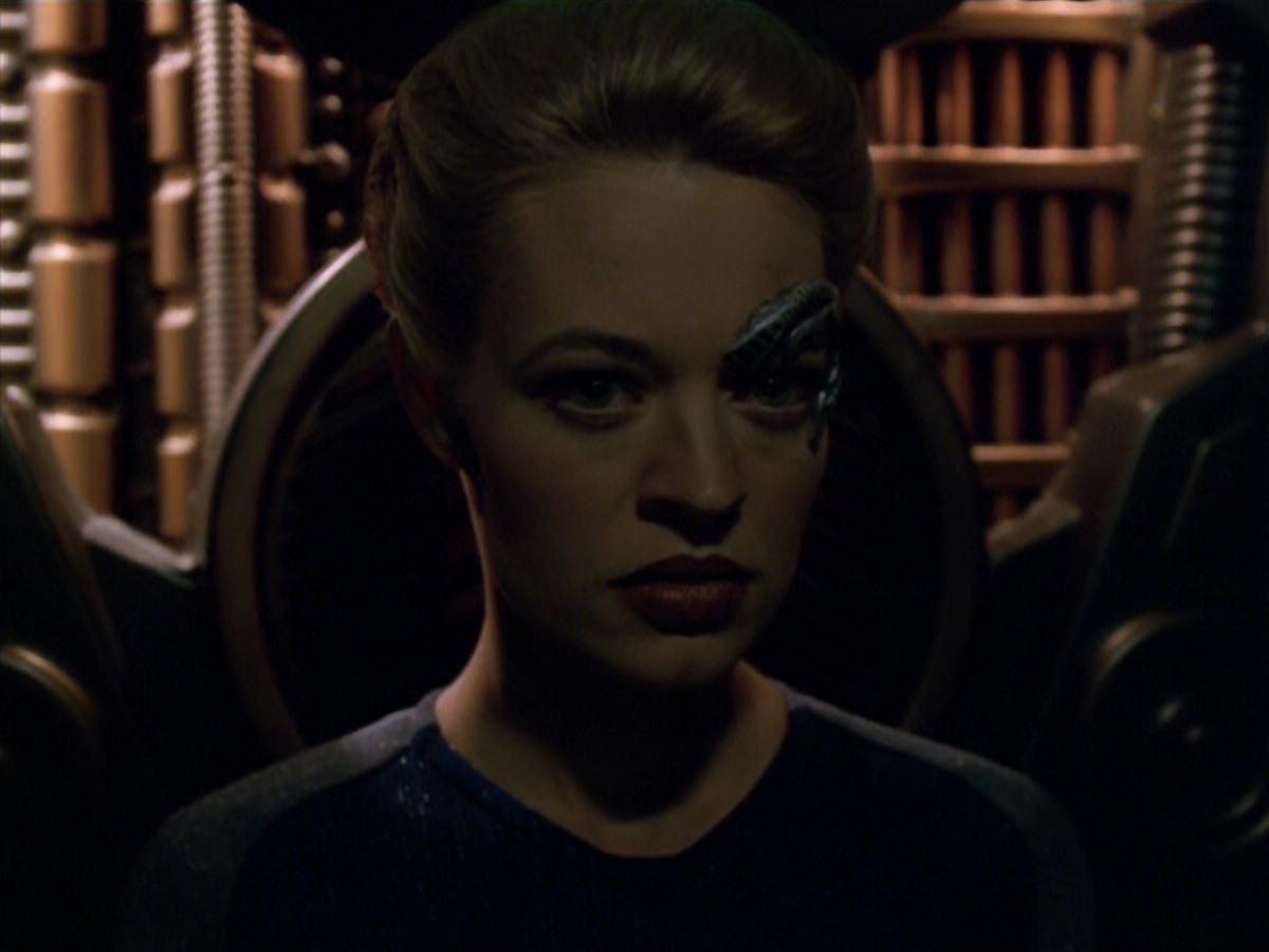 extant_StarTrek_VOY_5x07-InfiniteRegress_00023.jpg