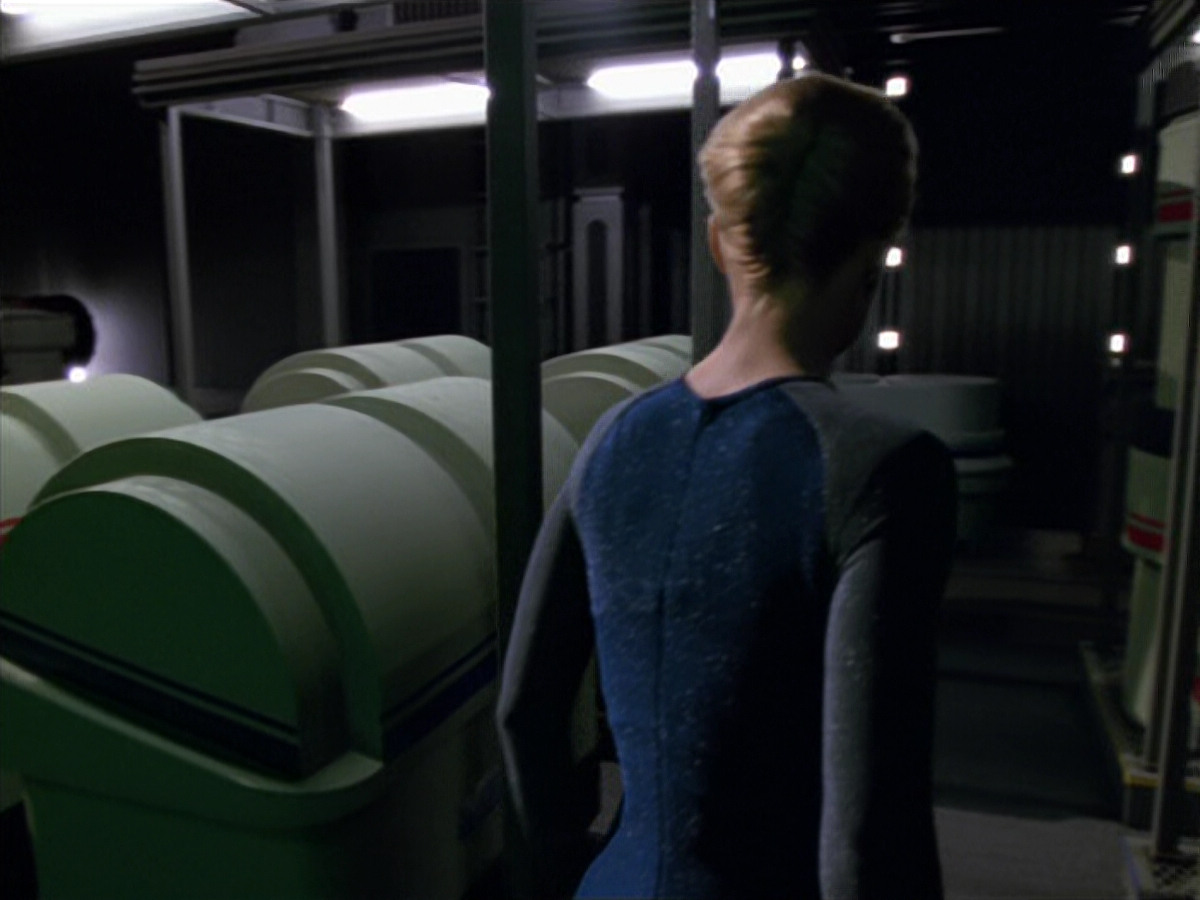extant_StarTrek_VOY_5x07-InfiniteRegress_00037.jpg
