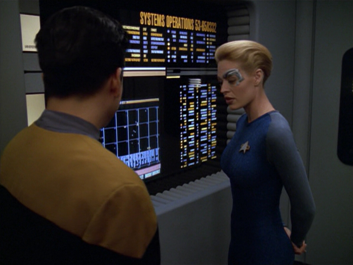 extant_StarTrek_VOY_5x07-InfiniteRegress_00326.jpg