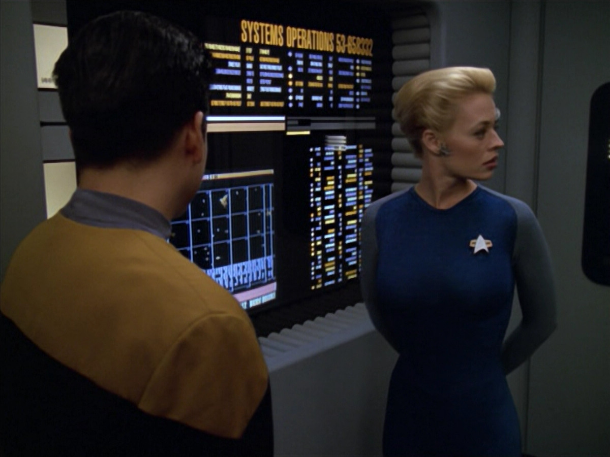 extant_StarTrek_VOY_5x07-InfiniteRegress_00331.jpg