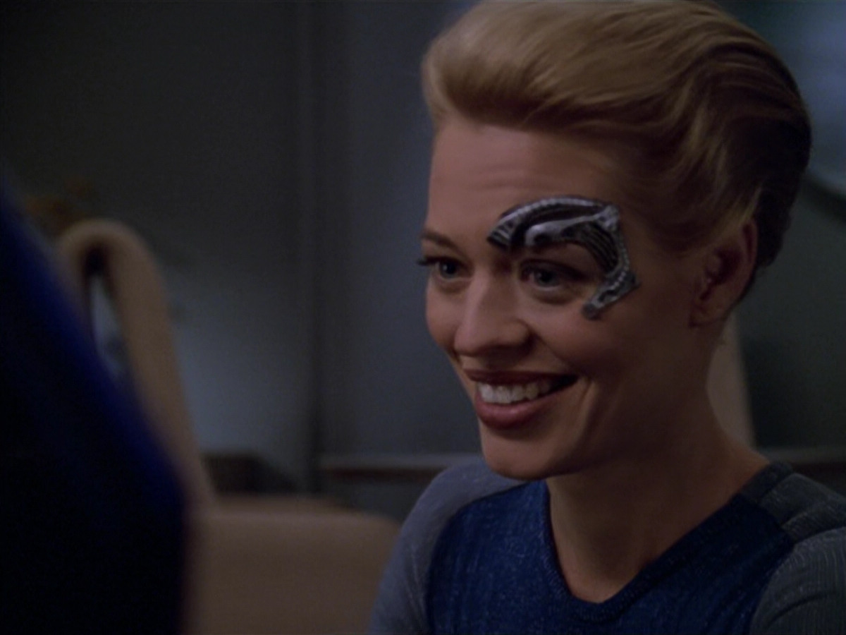 extant_StarTrek_VOY_5x07-InfiniteRegress_00637.jpg