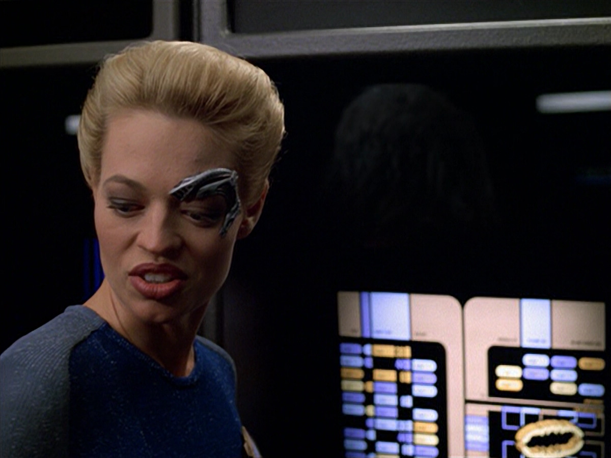 extant_StarTrek_VOY_5x07-InfiniteRegress_00818.jpg